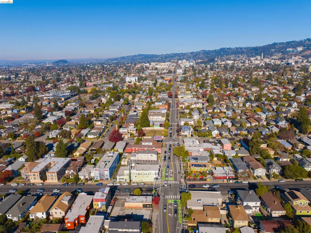 6555 Shattuck Avenue Oakland CA 94609