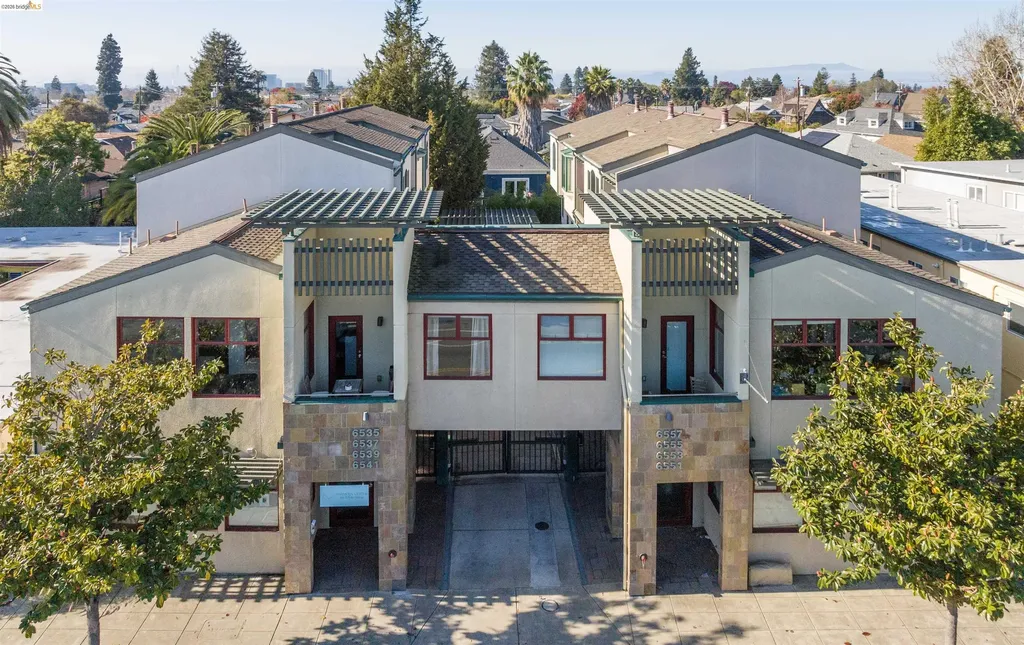 6555 Shattuck Avenue Oakland CA 94609