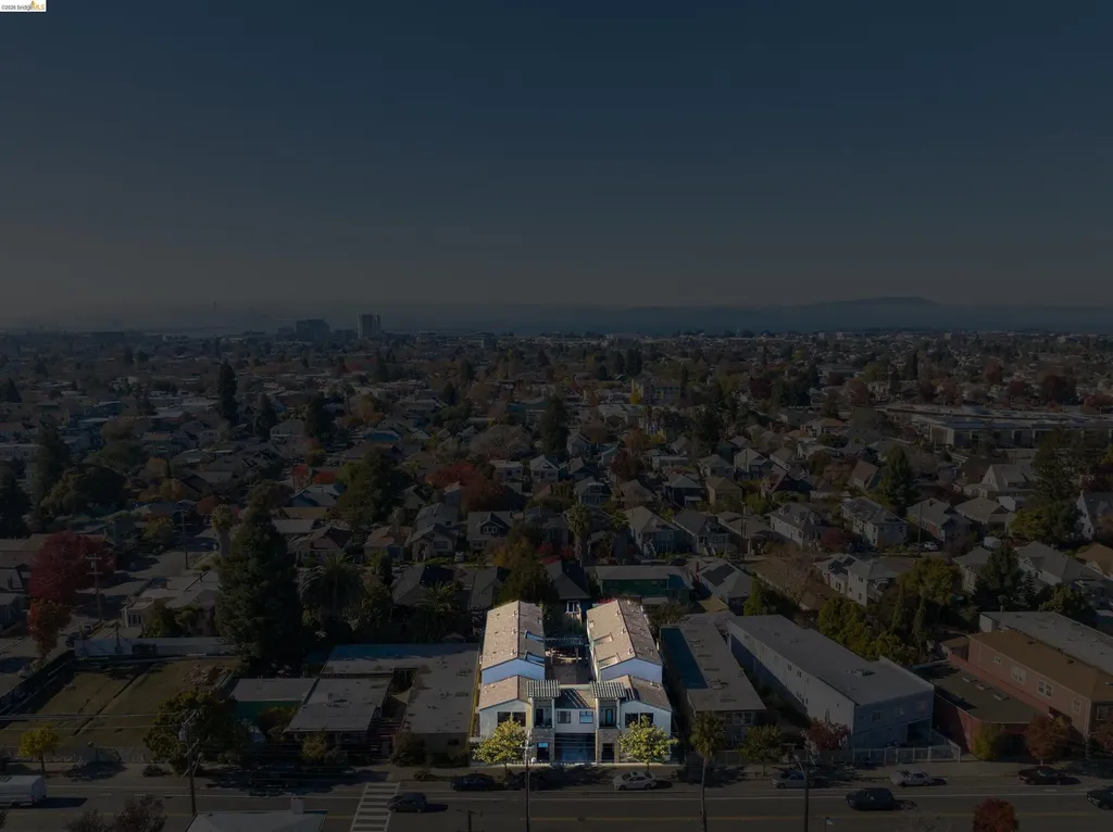 6555 Shattuck Avenue Oakland CA 94609