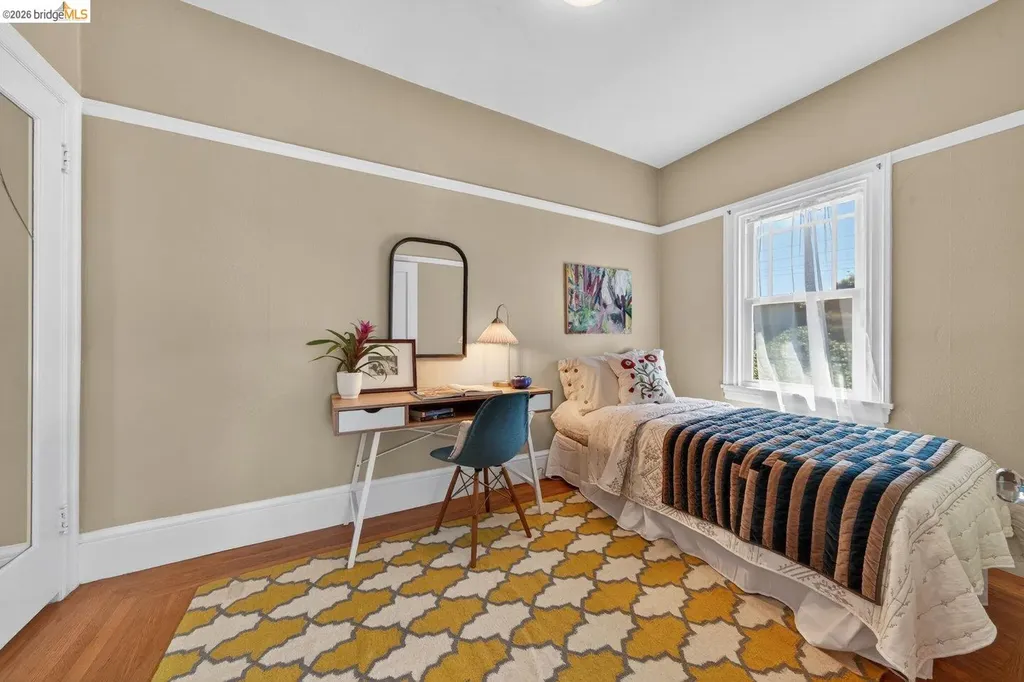 594 55th Street Oakland CA 94609