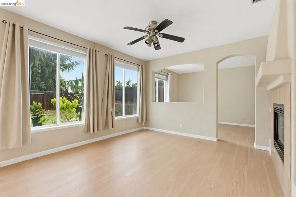 2415 Crystal Way Antioch CA 94531