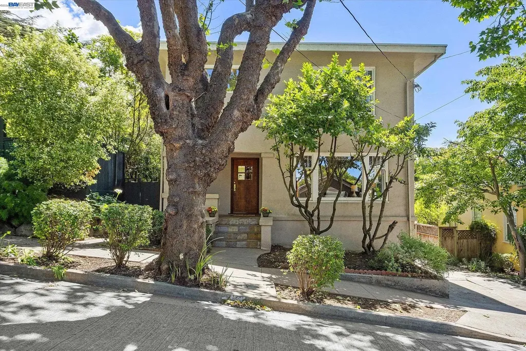 2114 Marin Avenue Berkeley CA 94707