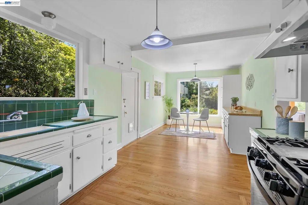 2114 Marin Avenue Berkeley CA 94707