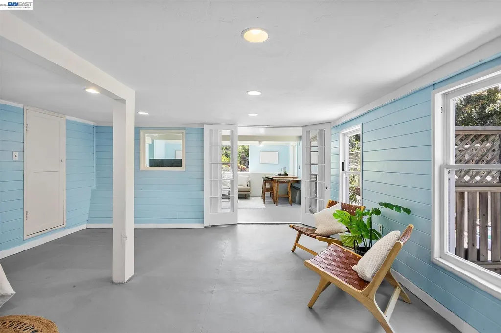 2114 Marin Avenue Berkeley CA 94707