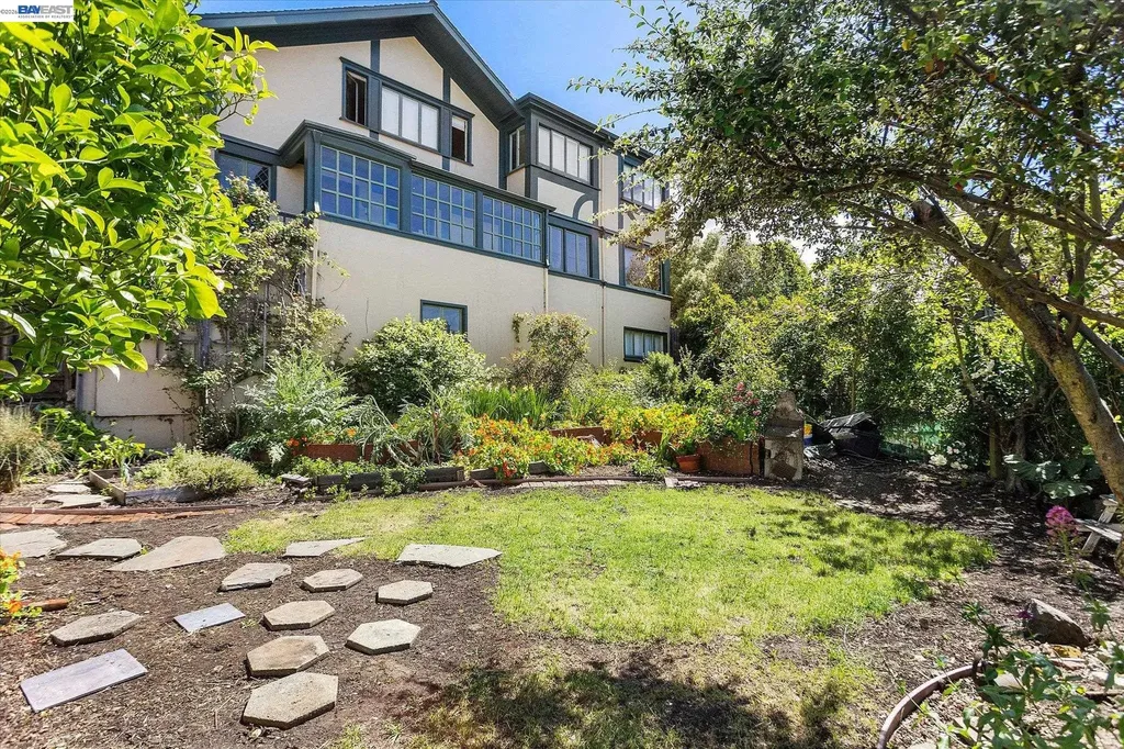 2114 Marin Avenue Berkeley CA 94707