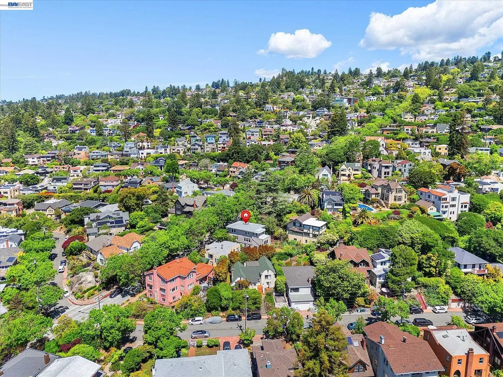 2114 Marin Avenue Berkeley CA 94707