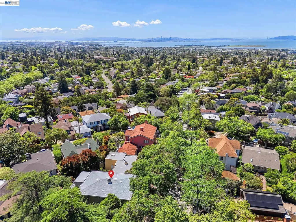 2114 Marin Avenue Berkeley CA 94707