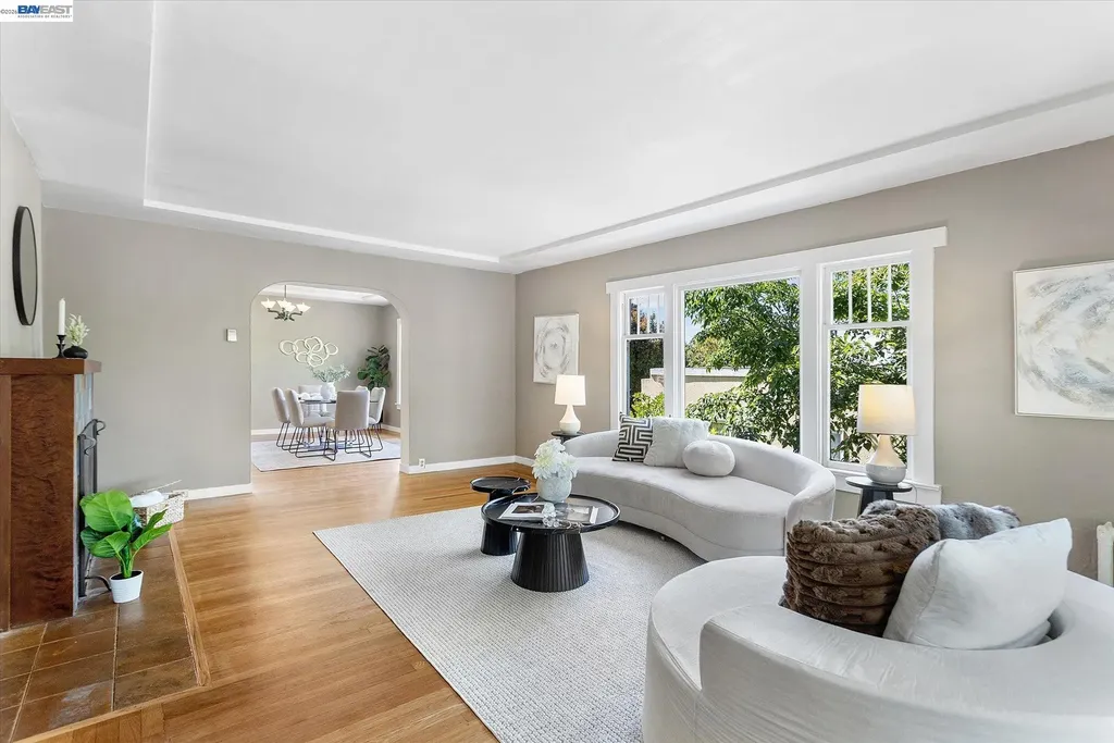 2114 Marin Avenue Berkeley CA 94707