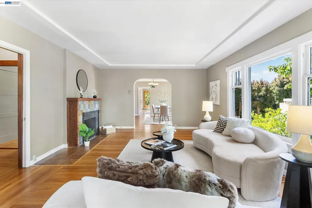 2114 Marin Avenue Berkeley CA 94707