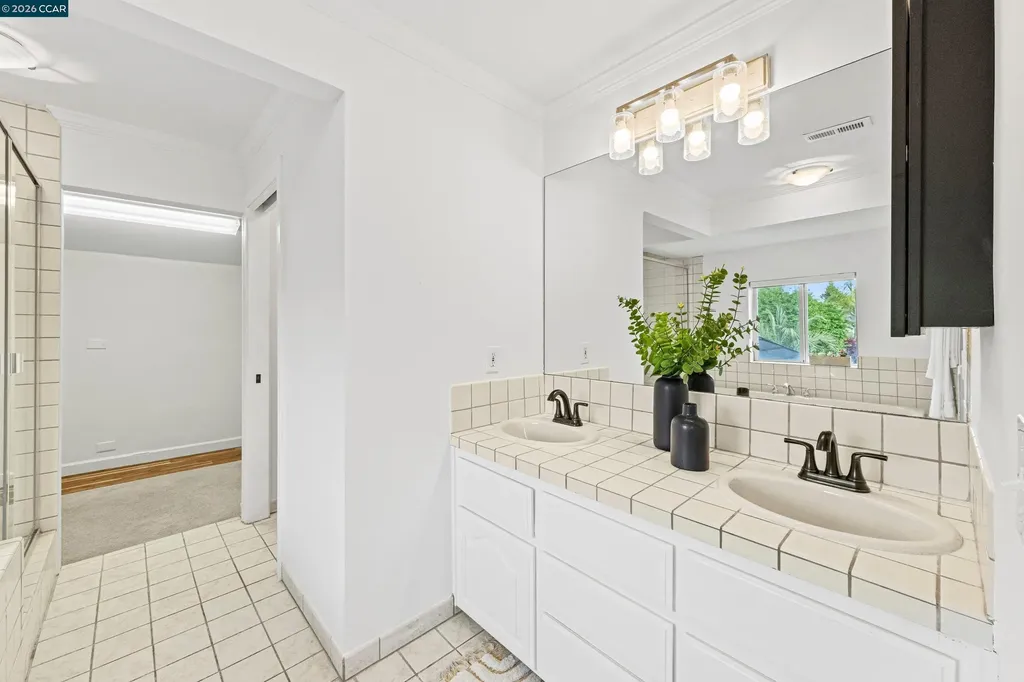 2411 Skylark Way Pleasanton CA 94566