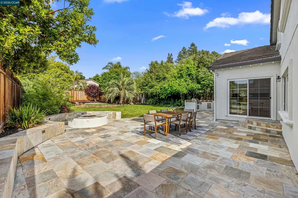 2411 Skylark Way Pleasanton CA 94566