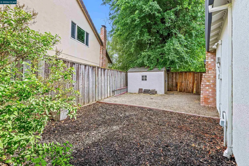 2411 Skylark Way Pleasanton CA 94566