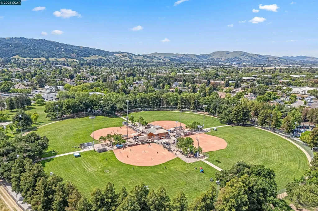 2411 Skylark Way Pleasanton CA 94566