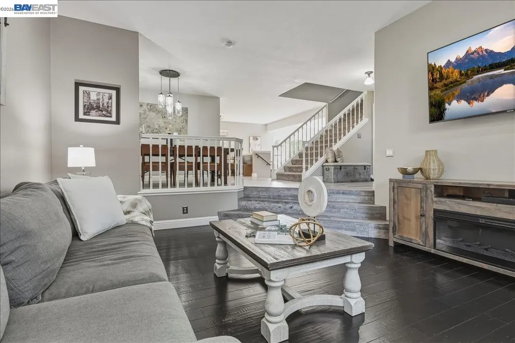 2377 College Avenue Livermore CA 94550