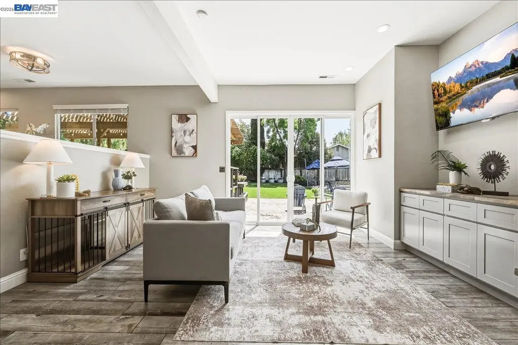 2377 College Avenue Livermore CA 94550