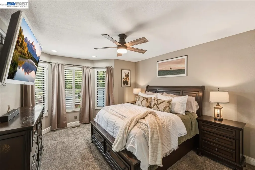 2377 College Avenue Livermore CA 94550