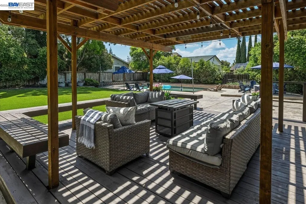 2377 College Avenue Livermore CA 94550