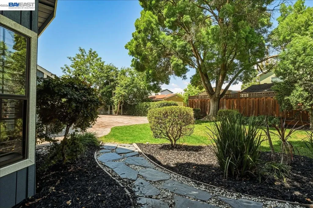 2377 College Avenue Livermore CA 94550
