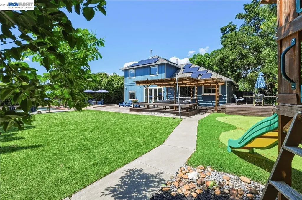 2377 College Avenue Livermore CA 94550