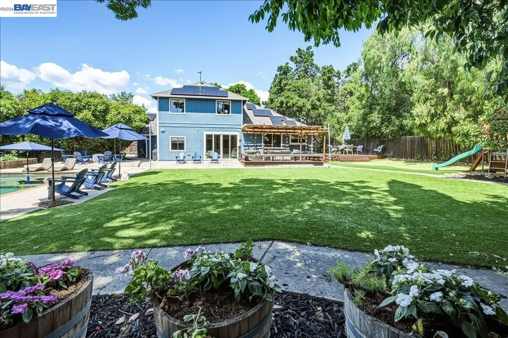 2377 College Avenue Livermore CA 94550