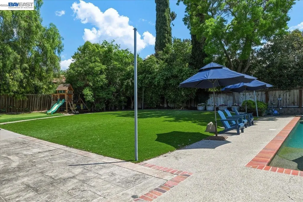 2377 College Avenue Livermore CA 94550