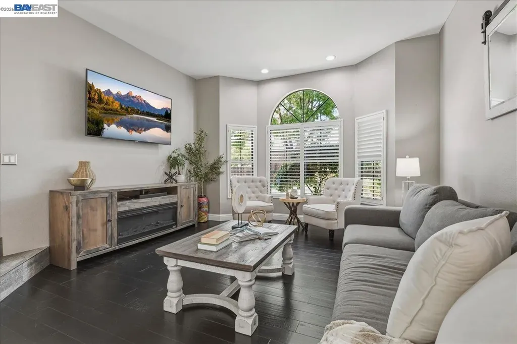 2377 College Avenue Livermore CA 94550