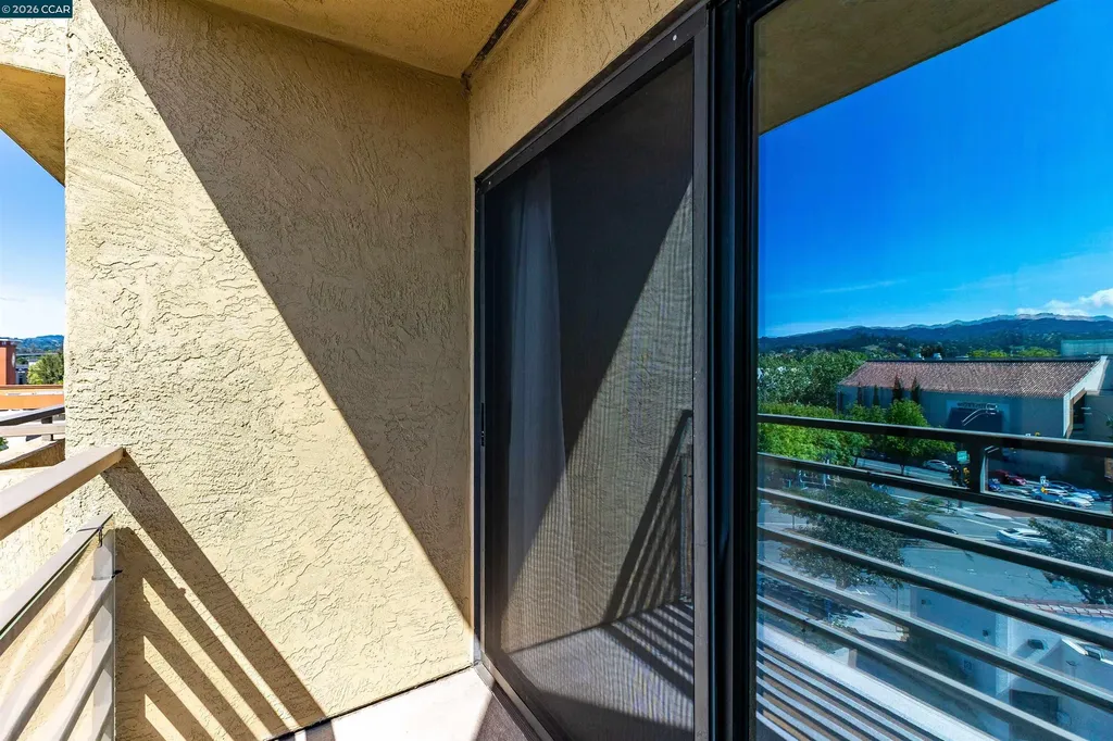1201 Alta Vista Drive Walnut Creek CA 94596