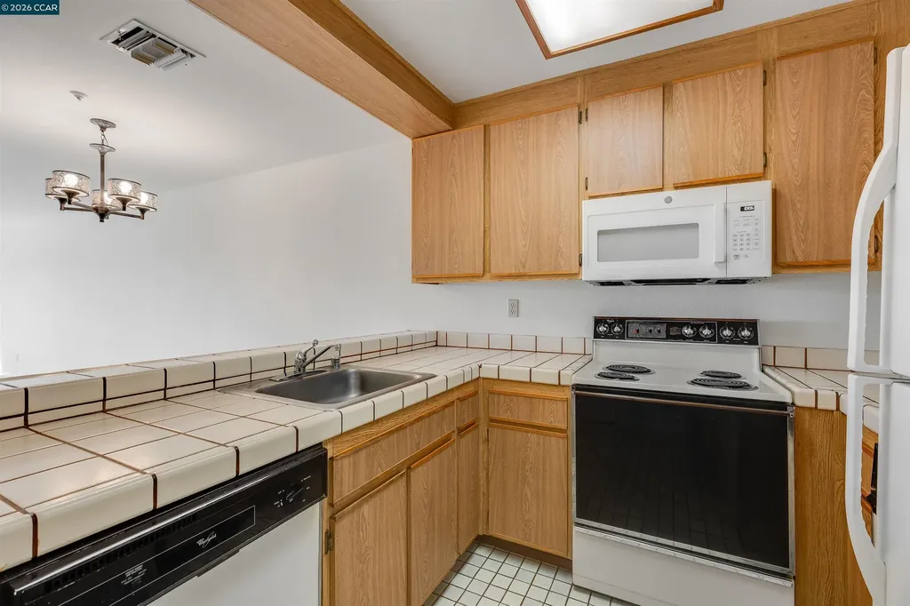1201 Alta Vista Drive Walnut Creek CA 94596