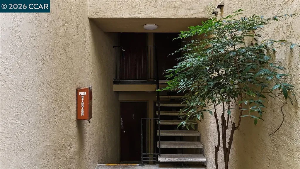 2716 Oak Road Walnut Creek CA 94597