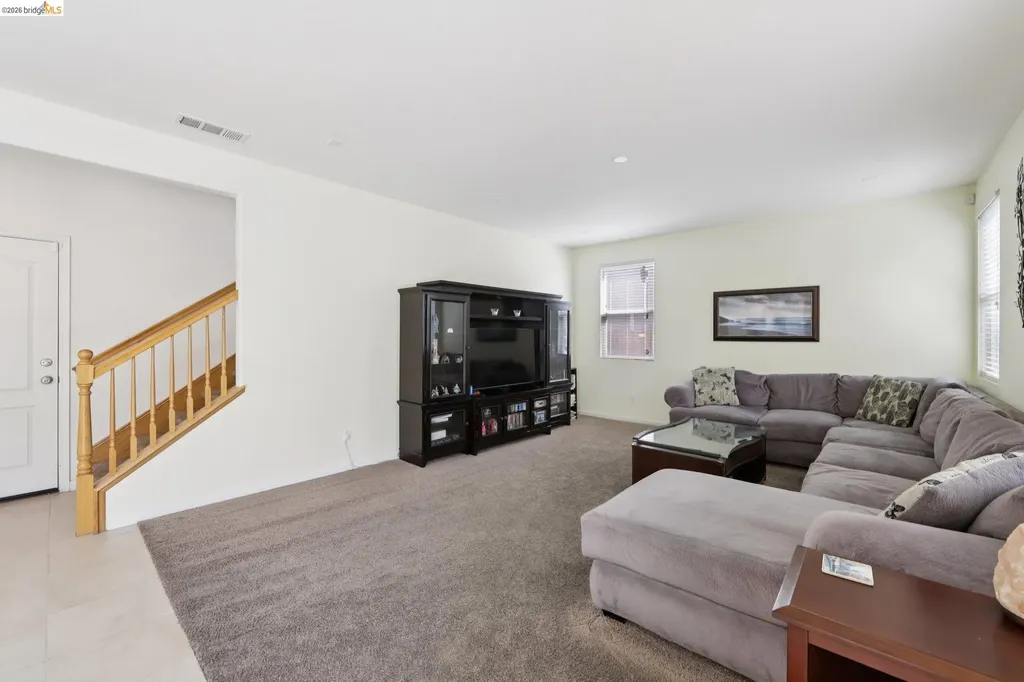 1327 Tuolumne Way Oakley CA 94561