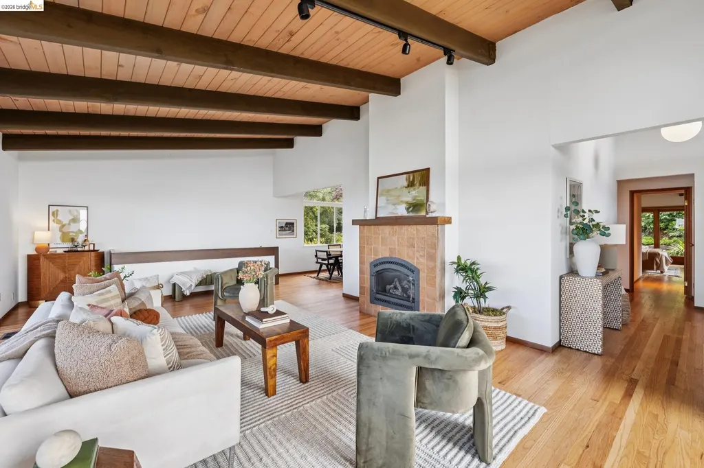 3560 Dwight Way Berkeley CA 94704