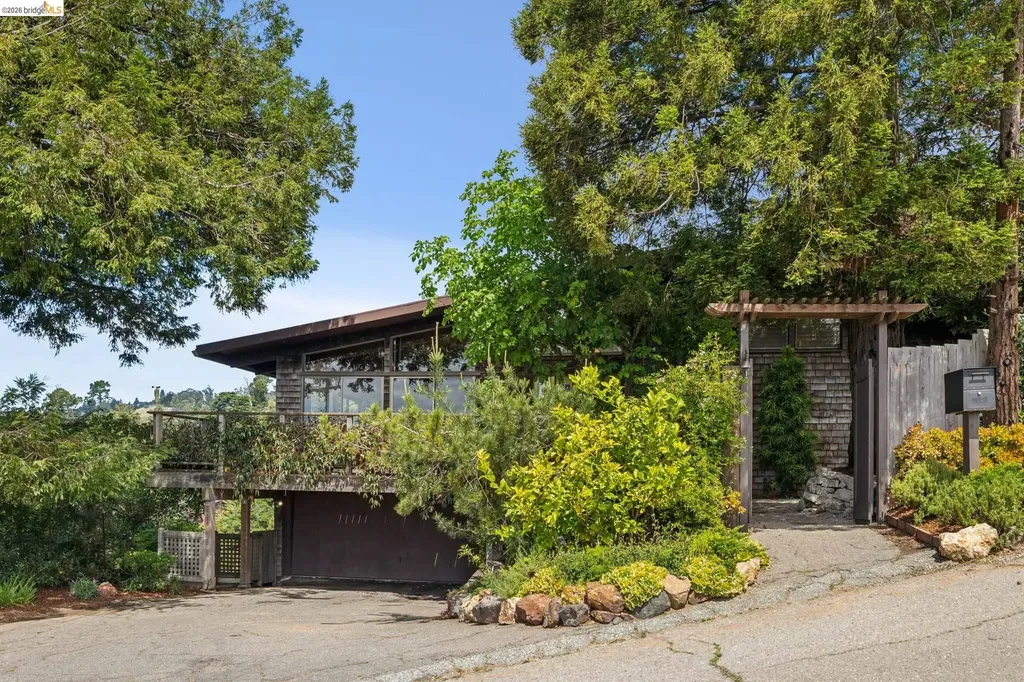 3560 Dwight Way Berkeley CA 94704