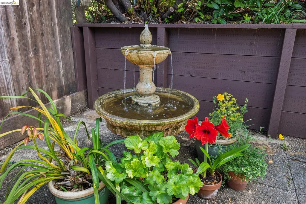 3560 Dwight Way Berkeley CA 94704
