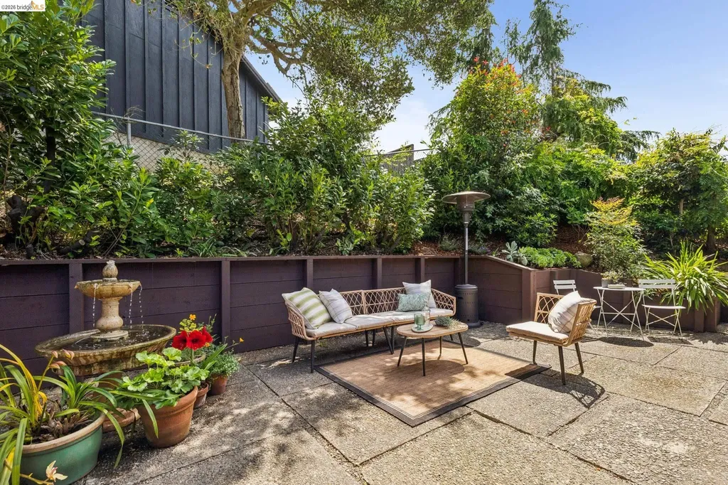 3560 Dwight Way Berkeley CA 94704