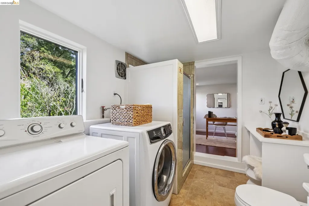 3560 Dwight Way Berkeley CA 94704