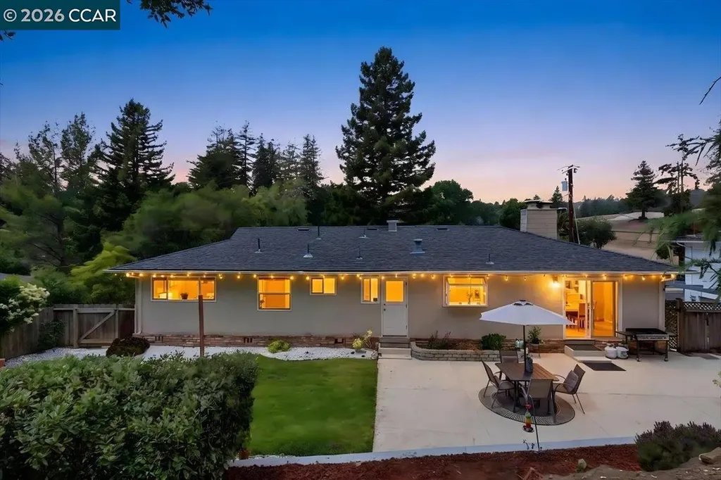 125 Elysian Fields Drive Oakland CA 94605