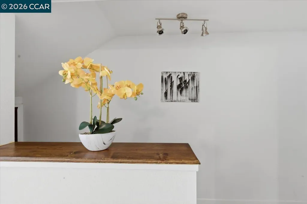 125 Elysian Fields Drive Oakland CA 94605