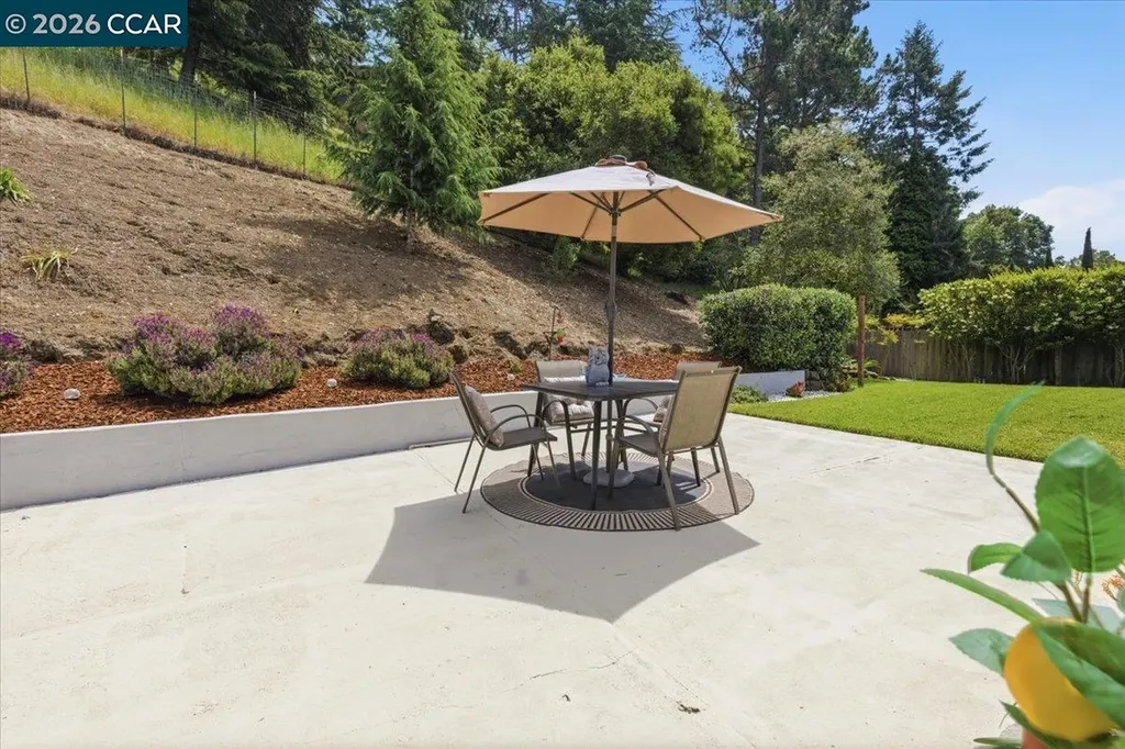 125 Elysian Fields Drive Oakland CA 94605