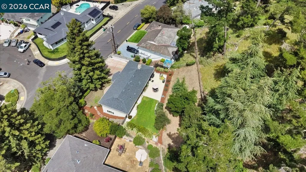 125 Elysian Fields Drive Oakland CA 94605