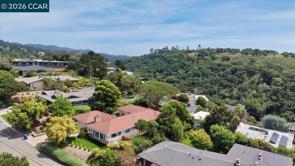 125 Elysian Fields Drive Oakland CA 94605