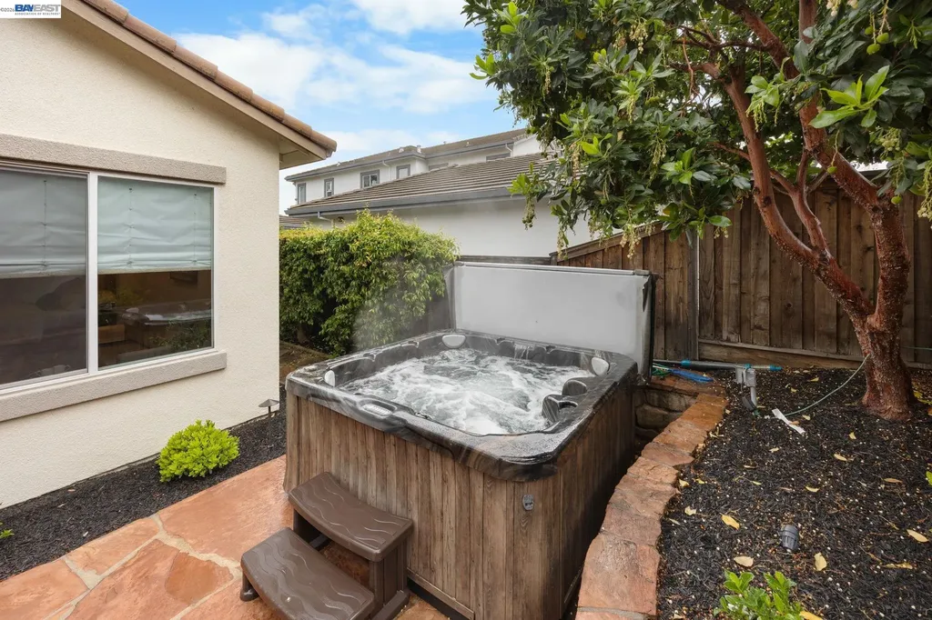 93 Raccolio Way Livermore CA 94550