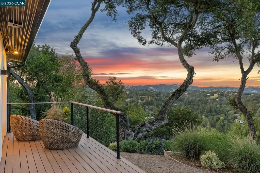 205 Crestview Drive Orinda CA 94563