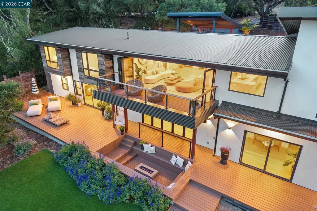 205 Crestview Drive Orinda CA 94563