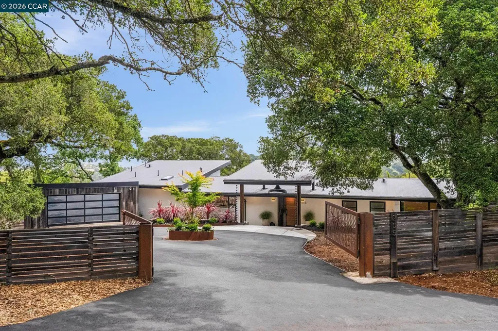 205 Crestview Drive Orinda CA 94563