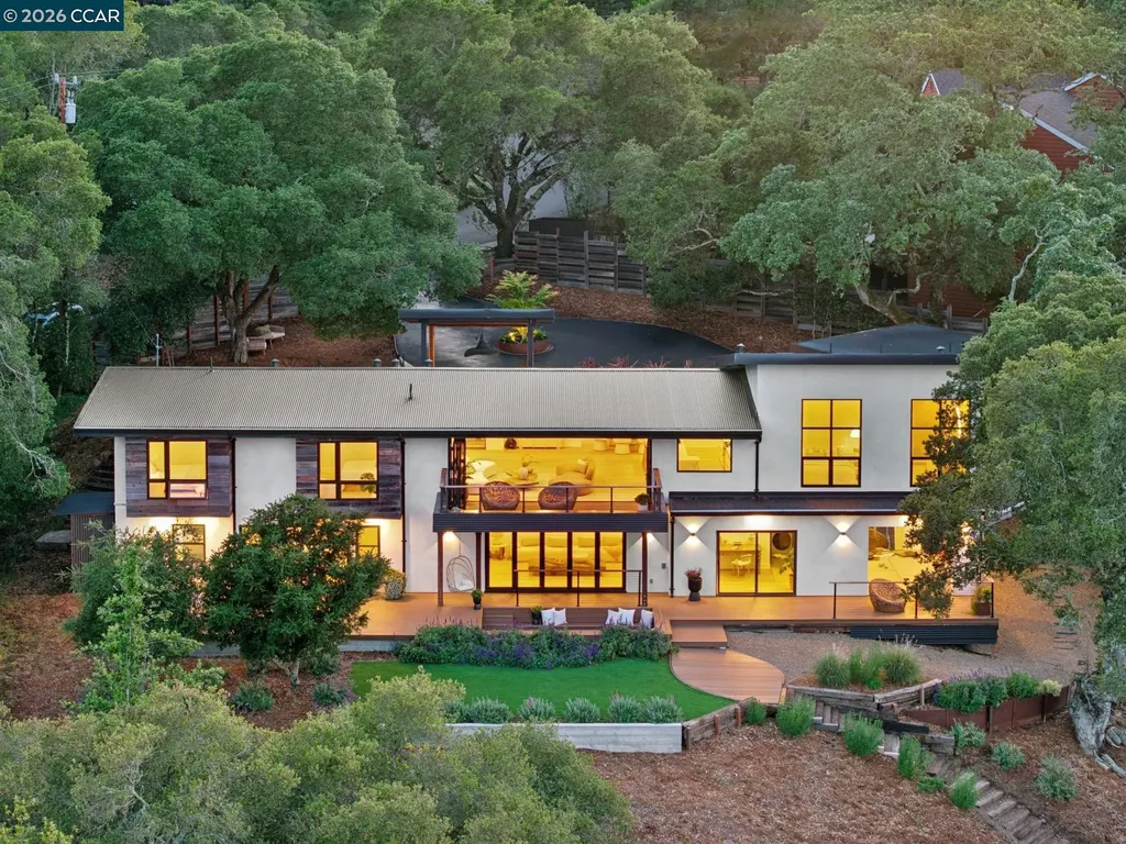 205 Crestview Drive Orinda CA 94563
