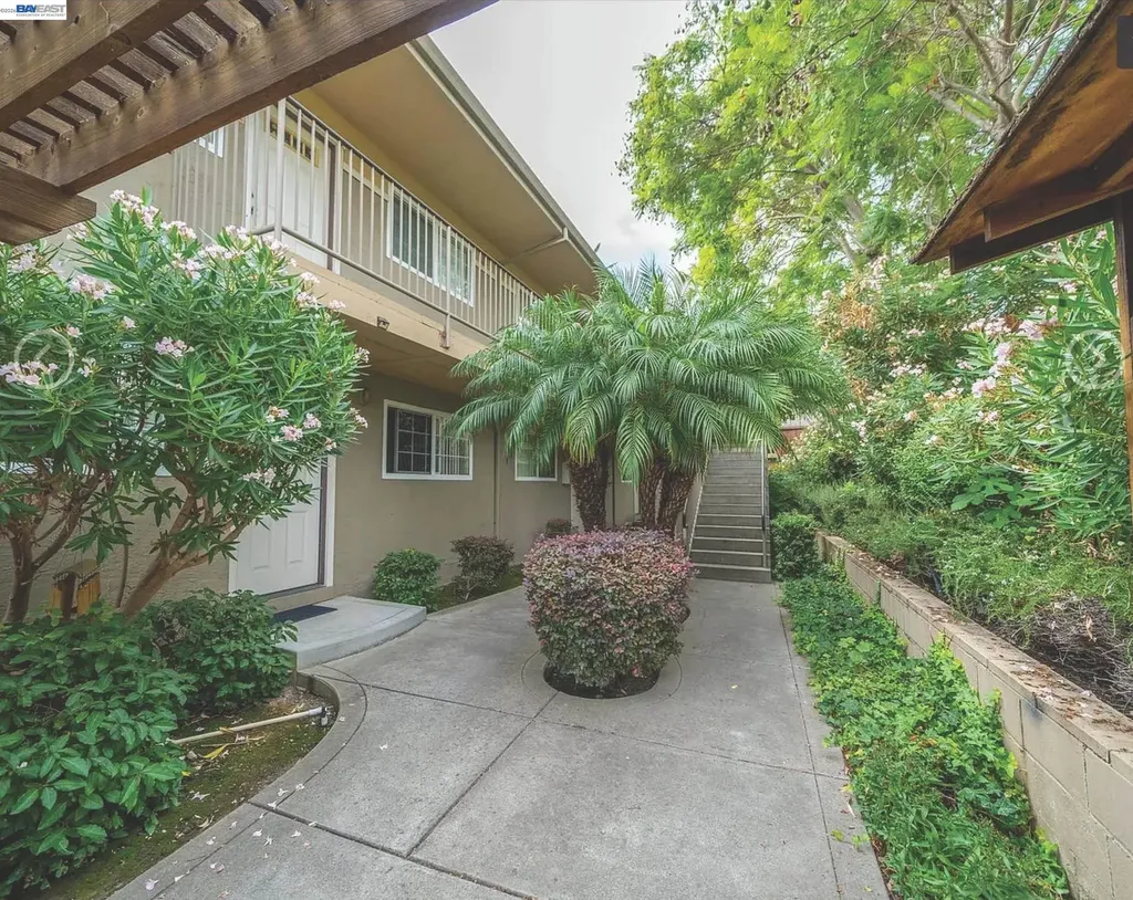106 K Street Benicia CA 94510