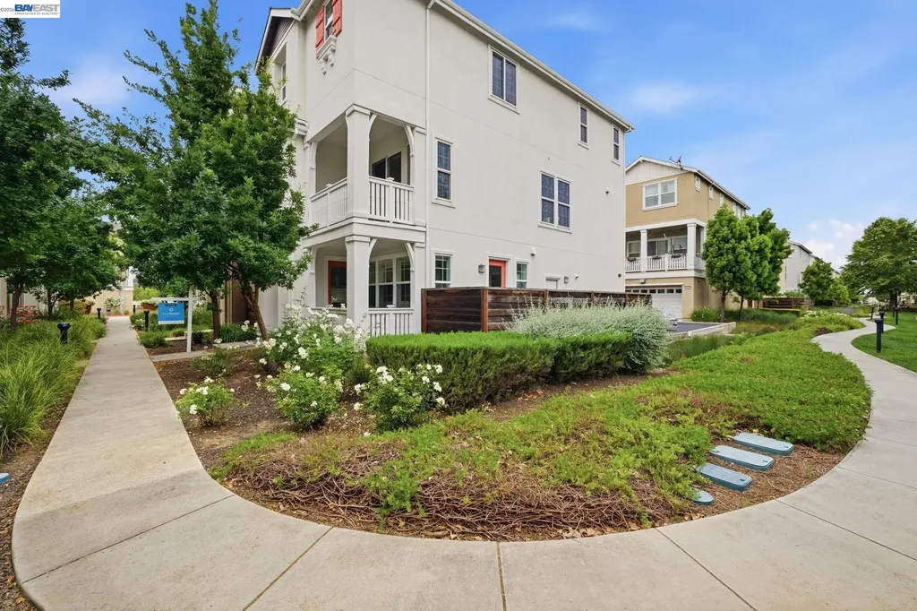 38250 Luma Terrace Newark CA 94560