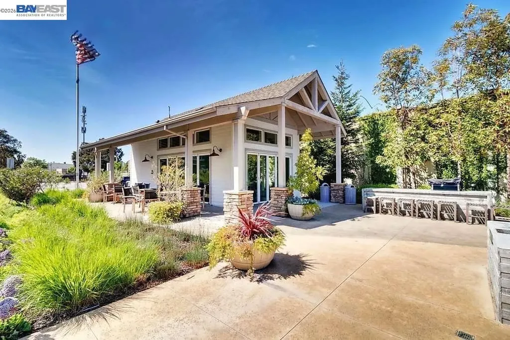 38250 Luma Terrace Newark CA 94560