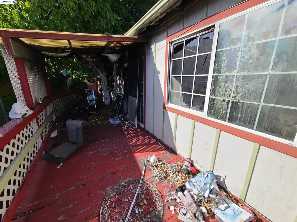 2091 Altamont Road Castro Valley CA 94578
