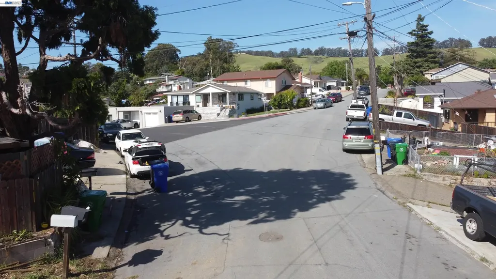 2091 Altamont Road Castro Valley CA 94578